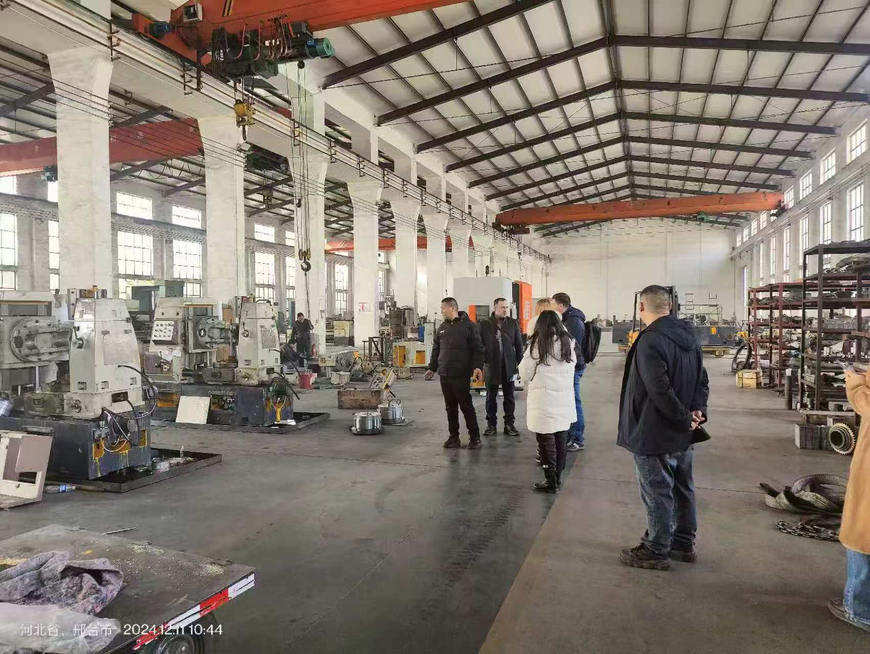 Russian customers visited and placed orders successfully ,Gear Hobbing Machine Y3150E ,Universal Lathe Machine CS6266C2000